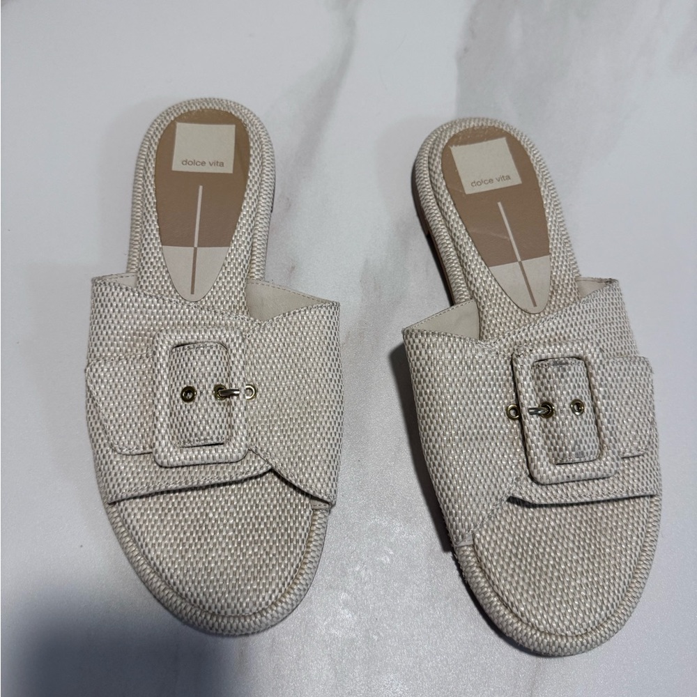Dolce Vita Women's Tan Buckle Mules